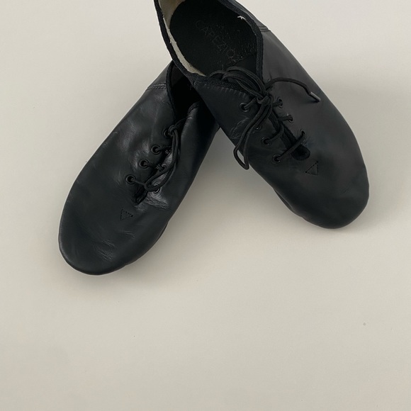 Capezios Dance shoes - Picture 4 of 9